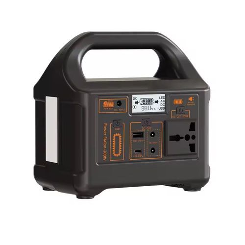 Usina portátil de alta eficiência e 200 watts,  com display de cristal líquido para mostrar energia restante e status de carregamento, múltiplas interfaces de saída AC DC, USB-A, USB-C contra sobrecarga, proteção contra sobrecarga e curto-circuito, luz de emergência LED, portátil e fácil de transportar, altamente adequado para exploração ao ar livre, acampamentos, passeios autônomos, fonte de energia reserva doméstica,   Situações de emergência no escritório e trabalho ao ar livre.