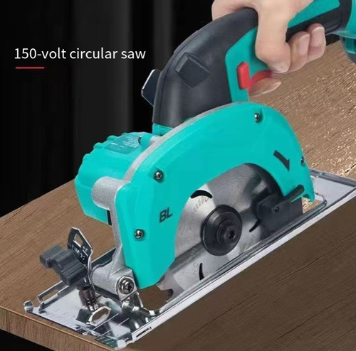 Esta máquina de corte de serra circular de lítio com bateria sem escovas do tipo 150 é equipada com um motor potente sem escovas, que é mais resistente à sobrecarga.  O design de corte reto é natural e não se desvia, e a transmissão de potência é suave.  A tecnologia de bateria de lítio de longo alcance a libera das limitações dos fios, tornando-a uma ferramenta de corte eficiente para trabalhos em marcenaria, decoração e projetos DIY.