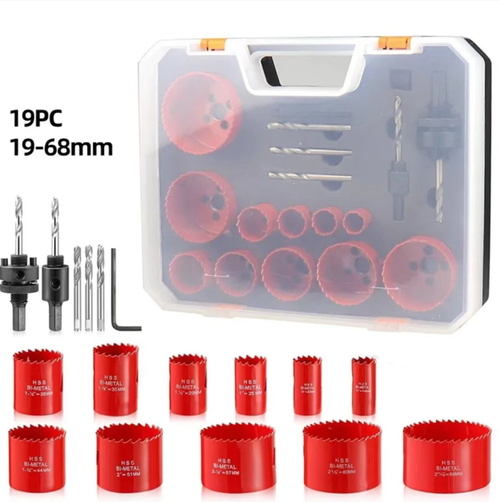 Este conjunto de ferramentas perfurativas duplas metálicas com 19 peças cobre uma faixa de tamanho completo de 19 a 68mm. adequados para perfurar diversos materiais como madeira, tubos de PVC e placas de gesso.  Ele vem com uma biela profissional, broca central e uma caixa de armazenamento portátil.  É uma ferramenta completa para perfuração para instalação de canos, marcenaria DIY e projetos de construção.  Ela ultrapassa as limitações da perfuração.