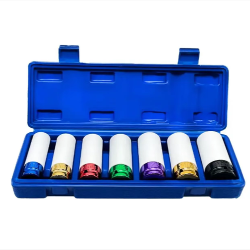 Mangas protetoras de cubo coloridas de 7 peças, cobrindo todas as especificações de 17mm a 27mm.  As mangas protetoras de nylon não danificam o cubo.  O aço cromo-vanádio possui torque forte e é compatível com chaves pneumáticas.  As marcas coloridas são fáceis de identificar.  A caixa de armazenamento combinando é organizada e portátil.  É uma ferramenta especial de proteção para remoção de pneus e reparo de cubos em oficinas de reparo automotivo.