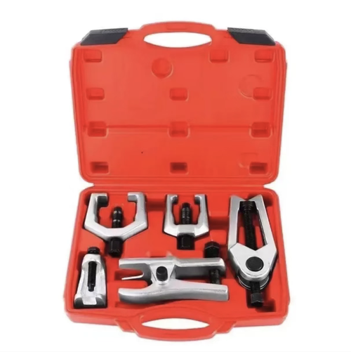 Conjunto de ferramentas de 5 peças para remoção de terminais esféricos, ideal para desmontar terminais esféricos de braços de direção, barras de direção e braços de controle inferiores.oferece uma mordida suave sem escorregar. O design de parafuso economizador de força elimina a necessidade de martelar violentamente. A caixa de ferramentas dura garante armazenamento conveniente e portabilidade. É uma ferramenta de desmontagem eficiente para manutenção de chassis automotivo.