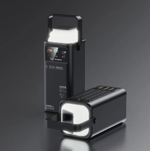 Uma bateria de 20.000 mAh com quatro portas de carregamento, equipada com uma função de carregamento rápido de alta potência de 22,5 W, pode fornecer energia a múltiplos dispositivos simultaneamente. A parte superior possui várias luminárias para acampamento, com design portátil, display digital inteligente do nível da bateria e múltiplas proteções de segurança, sendo adequada para uso em acampamentos, transmissões ao vivo e emergências durante viagens ao ar livre.