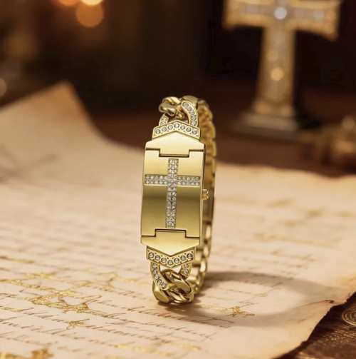 Relógio feminino de quartzo com tampa abatível em ouro, com um estilo retrô e luxuoso. O lado interno da tampa apresenta texto decorativo. O mostrador é marcado com pontas de diamante. A pulseira metálica com diamantes permite ajuste de tamanho. O movimento de quartzo garante o funcionamento básico do tempo. É resistente apenas à água para uso diário e deve ser mantido longe de impactos fortes. É adequado para uso diário e como presente.