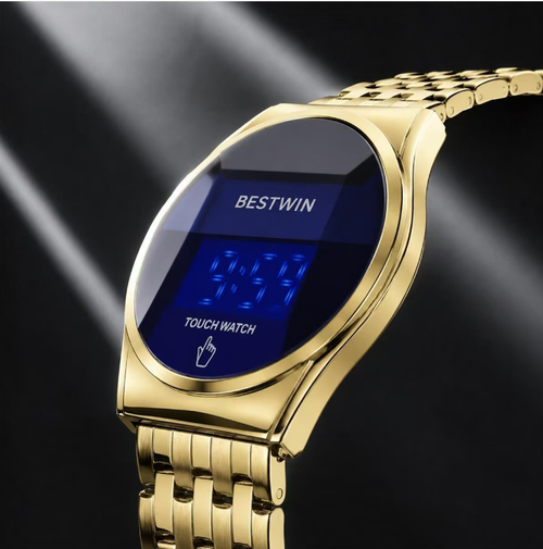 Este relógio eletrônico com tela sensível ao toque LED para homens possui um espelho redondo e uma pulseira em metal dourado. O comprimento da pulseira pode ser ajustado conforme necessário. Ao pressionar a tela, ela liga-se, e o display digital é nítido. O movimento eletrônico mantém o tempo com precisão. O design é moderno e versátil, adequado para diversos tipos de vestuário diário. Ao usá-lo, evite impactos e não o exponha à água por longos períodos.