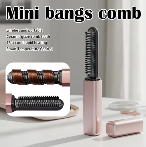 Este secador de cabelo mini com rádio suporta carregamento via USB. O design compacto, com uma capa protetora, facilita o transporte. Possui múltiplas opções de ajuste de temperatura e dentes macios da escova, adequados para pentear cachos, cabelos lisos e cabelos levemente ondulados. O design sem fio não é limitado por fios, permitindo um acabamento rápido, tanto em casa como no movimento. A operação é simples. É um acessório prático para pentear o cabelo quando sair.