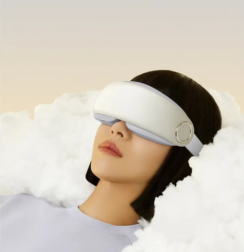 15 minutos de Eye SPA!  Aparelho de massagem a vapor, borrifa para hidratar a área dos olhos em apenas 3 segundos.  Ele imita a massagem nas mãos humanas para aliviar a tensão e o desconforto.  Com conexão Bluetooth,Reduz fadiga e secura, é leve e portátil, cabe em uma bolsa e pode ser carregada.  Durante os intervalos para o almoço, nos trajetos ou antes de dormir, basta vesti-lo e transformar-se de um estado tenso para um relaxado.  Ele traz o cloud SPA com você o tempo todo!