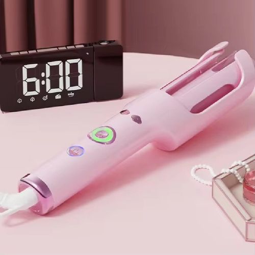 Secador de cabelo com sulco de ar frio com sítios de íons negativos. O estilo com ar frio não danifica o couro cabeludo. A luz vermelha protege o cabelo, deixando os fios lisos e brilhantes após o cacho. O pente de dentes duplos automaticamente enrola os fios de cabelo, sem travar ou puxar o couro cabeludo. Iniciantes conseguem fazer o curl natural em apenas 5 minutos. Ele pode ajustar a temperatura para diferentes tipos de cabelo, e o cabelo não vai ficar frisado por três dias após o cacho!