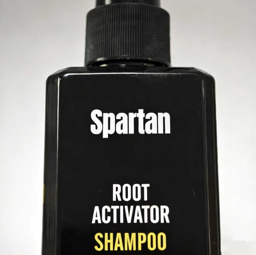 Shampoo ativador folicular: se você encomendar hoje, você receberá 3 frascos (cada 200 ml). Traz uma fórmula suave que limpa os folículos capilares, nutre as raízes, reduz a perda de cabelo e promove um novo crescimento. Após a lavagem, o couro cabeludo é renovado, as raízes sobem e o volume visual do cabelo é dobrado. 3 garrafas são suficientes para acumular estoque por meses, essencial para o cuidado diário do cabelo.