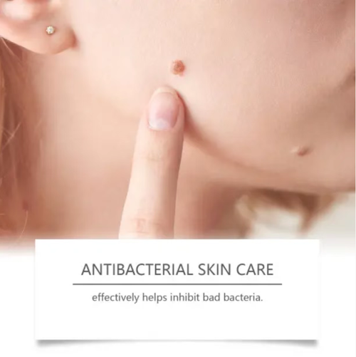 O Creme Rejuvenescedor Antivírus de Cogumelos AHCC, com 4 fórmulas de cogumelos, pode clarear manchas de verrugas corporais e também aliviar desconforto na pele em áreas íntimas.  Pode suavizar gradualmente a queratina áspera e é adequada para peles sensíveis.  Peça hoje e receba 4 garrafas, o que é suficiente para uma etapa de uso.  Tem um alto custo-benefício.  Não precisa de tratamentos médicos, basta aplicar diariamente e conseguir uma pele lisa e confortável com facilidade!