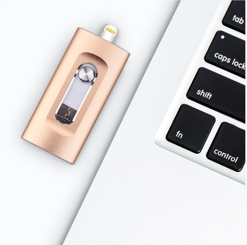 Unidade USB multifuncional multifuncional 16G, compacta, mas poderosa, ideal para gerenciamento abrangente de dados.  Dispositivo Wonder leve, totalmente compatível com Apple, Android e computadores.  Plug and play com várias interfaces, lide facilmente com transferências de arquivos entre dispositivos.