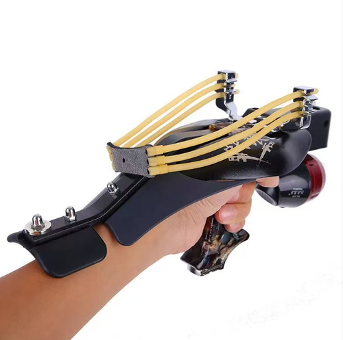 O arco de pesca integrado War Wolf combina um arco de pesca e um conjunto de arco e flecha.Ele é equipado com uma placa de proteção metálica e uma mira a laser, proporcionando uma empunhadura confortável e garantindo precisão e segurança.  Seu design de interruptor infravermelho é conveniente.  Combinado com as funções de arco e flecha, é adequado para vários cenários.  Também vem com bolas de aço giratórias e acessórios para dardos de peixe, tornando-o uma escolha ideal para pesca ao ar livre.