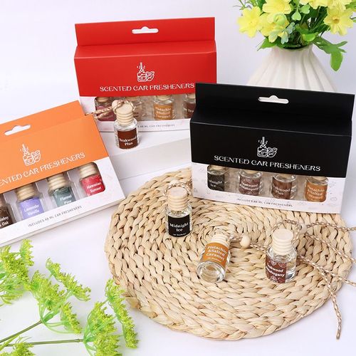 Hanging Car Aromatherapy Gift Set (4 pcs) – Car Decoration with Long-lasting Aromatherapy Essential Oil Perfume