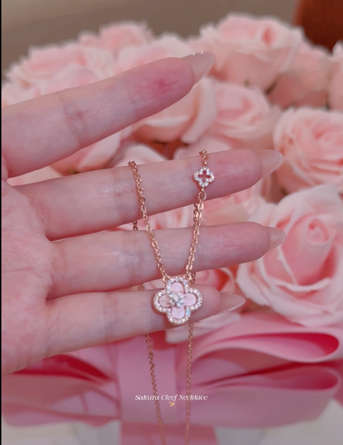 Big Sale! In Stock. New Lucky Four-Leaf Clover Necklace – Rose Gold with Pink Pink Shell, Elegant, Fresh & Sweet Temperament Necklace