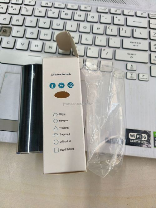 Mobile phone and tablet screen cleaner