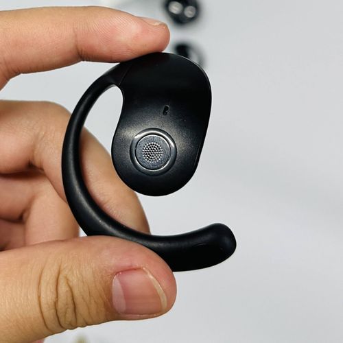 AI real-time translation earphone