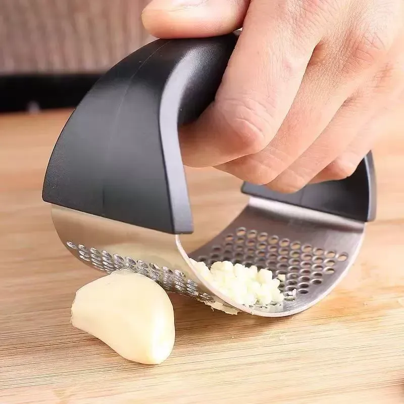 （2 packs）Manual Garlic Chopper - Multi-functional Kitchen Tool for Crushing, Mincing, and Pureeing Garlic
