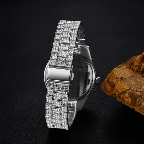 High-End 43mm Men's Alloy Starry Sky Internet Celebrity Calendar Watch Rhinestone Dial Quartz Movement