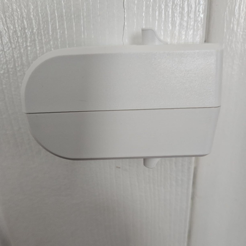 Child safety locks prevent babies from opening doors, protect doors from being touched, and prevent latches from being opened.