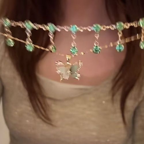 The Wizard of Oz ~ Eclectic Super-Fantastic Double Butterfly Pendant Necklace with High-Class, Fresh and Light-Hearted Appeal, Versatile Fringe Collar Chain for the Neck