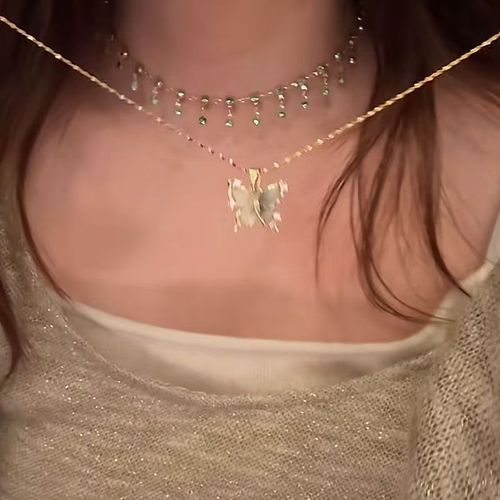 The Wizard of Oz ~ Eclectic Super-Fantastic Double Butterfly Pendant Necklace with High-Class, Fresh and Light-Hearted Appeal, Versatile Fringe Collar Chain for the Neck