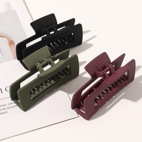 Solid color matte hairpin clasp, large plastic clip, anti-slip, strong hairpin hair clamp, suitable as accessories for women and young girls to wear.
