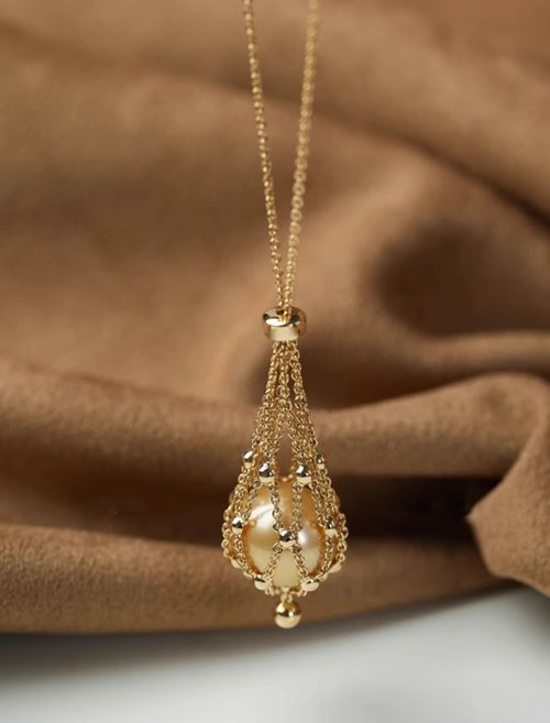 New Arrival TikTok Hit Pearl Necklace | Metal Mesh & Crystal Woven Net Pearl Choker for Sweaters, Random Colors