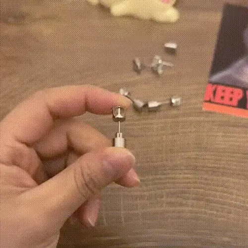 🔥🔥Stylish LED Luminous Crown Earrings