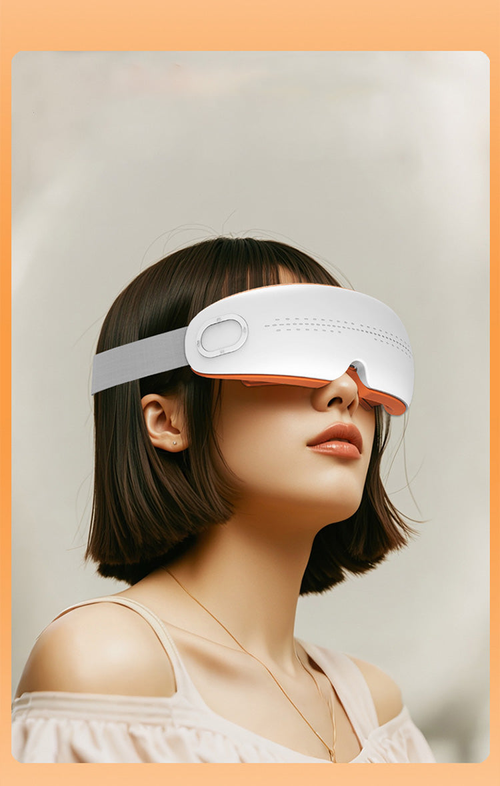 Eye massager with heat and cooling