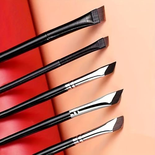 eyeliner brush