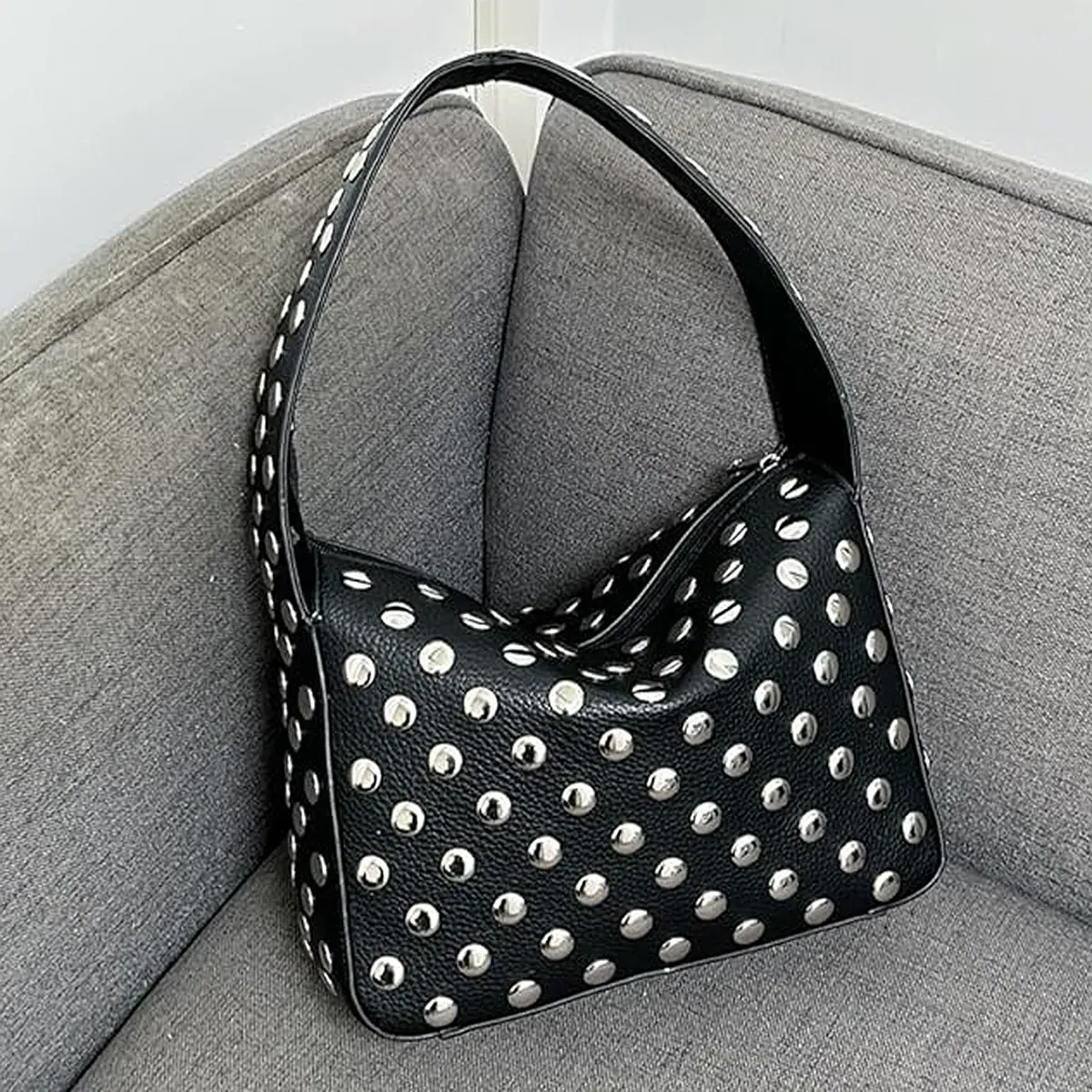 Women's Punk Inspired Studded Decor Handbag, Y2k Portable Tote Shoulder Bags, High-quality Daily Elegant Commuter Bag Purse, Trendy Shoulder Bags, Elegant Bags, Ladies Casual Trendy Purses