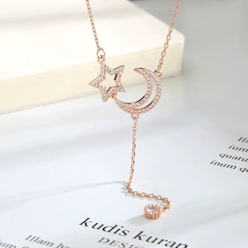Trendy OL Style Short Moon & Star Necklace for Women - Light Luxury Singapore-Inspired Collar Chain, Versatile Elegant Star Moon Pendant Jewelry for Office & Daily Wear