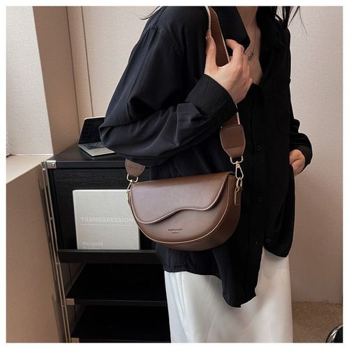 Women's Fashionable Saddle Bag, Casual Versatile Crossbody Bag with Wide Shoulder Strap, Trendy All-match Commuter Bag for Daily Used Sold by CharmBag
