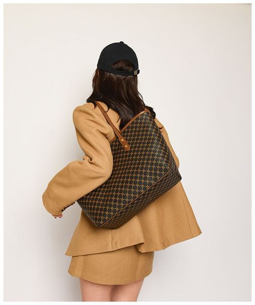 Fashionable Large Capacity Shoulder Bag, Casual Versatile Tote Bag for Women, Trendy All-match Commuter Bag for Daily Used, Handbag Shoulder Bag