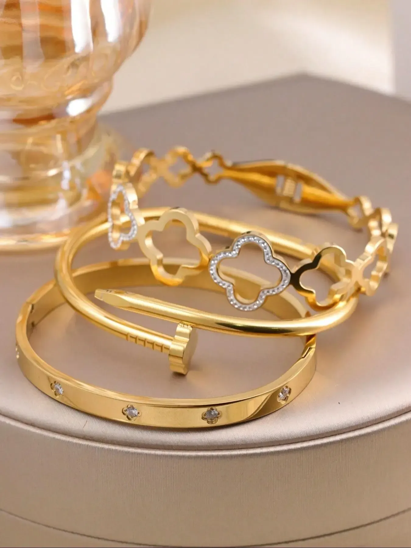 Women's Stainless Steel Bangle Bracelet Set, Chain & Flower Design Jewelry, Perfect Gift for Mom, Mother's Day, Birthday, Party Wear