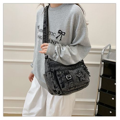 Casual and fashionable multi pocket star pattern design bag Embellished Shoulder Bag can be worn on one shoulder or diagonally