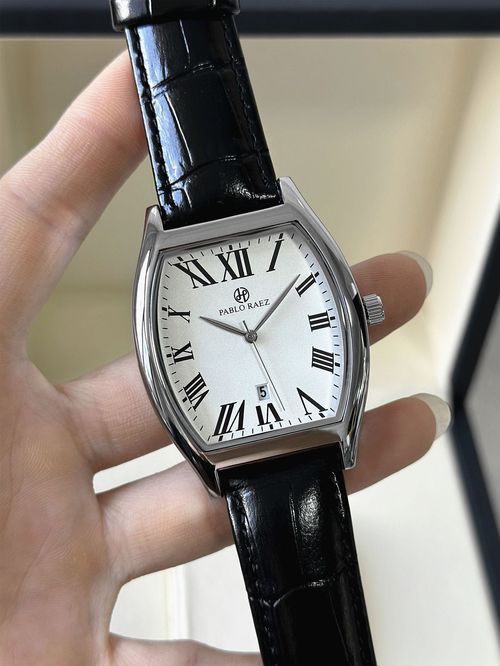 Men's Business-Style Quartz Watch — Crafted from Stainless Steel. Ideal for both parties and daily wear, this trendy and versatile timepiece is exquisitely refined—making it a perfect gift. (Note: Watch box not included.)