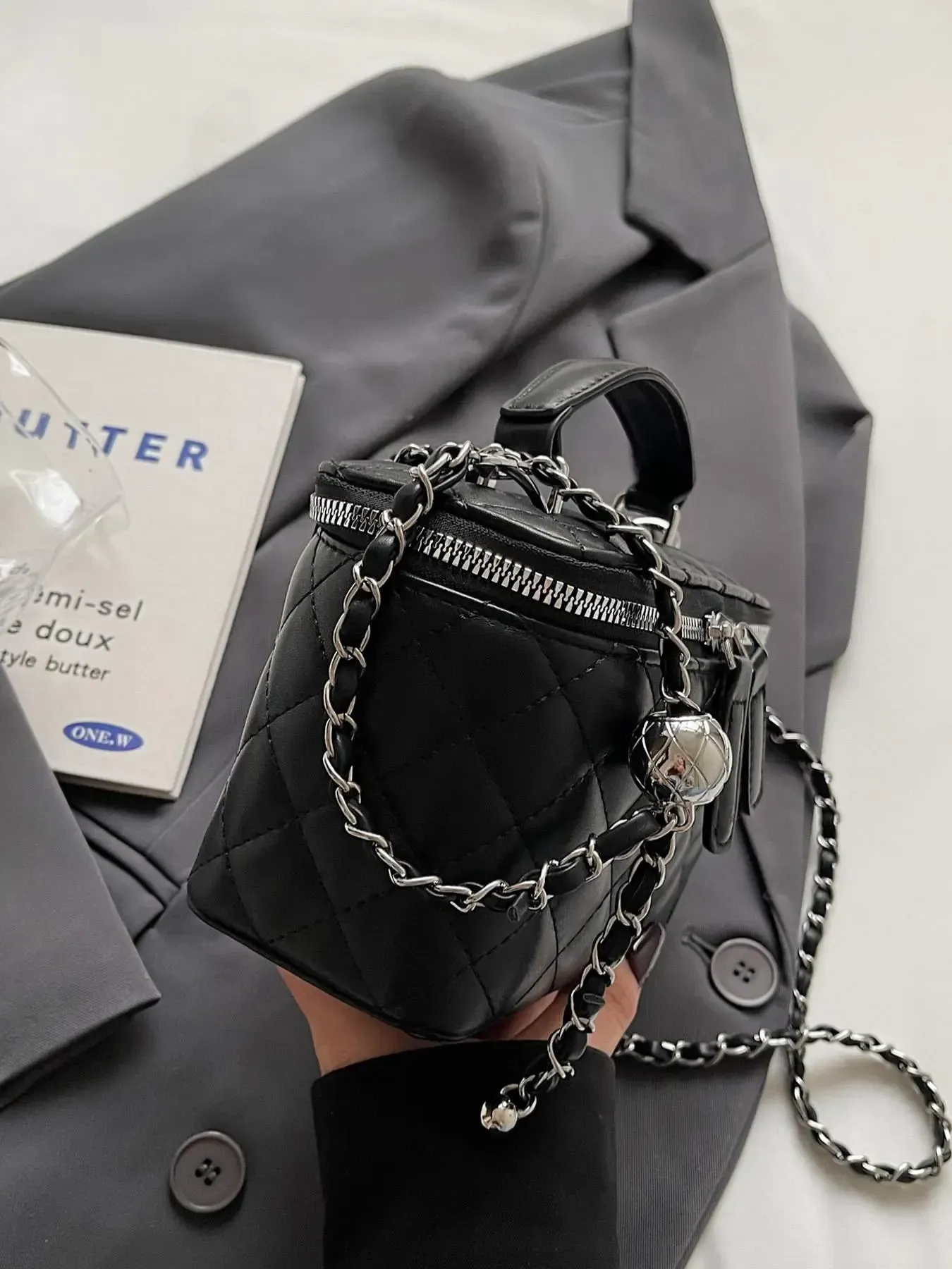 Women's Fashion Quilted Chain Decorated Handbag, Casual Versatile Chic Chain Crossbody Bag for Daily Commuting, Trendy All-match Commuter Bag for Work