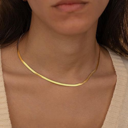 Spring Summer Jewelry, Exquisite Gold Necklaces for Women, Dainty Gold Herringbone Choker Necklace Thin Layered Snake Chain Jewelry for Gifts and Teen Gifts