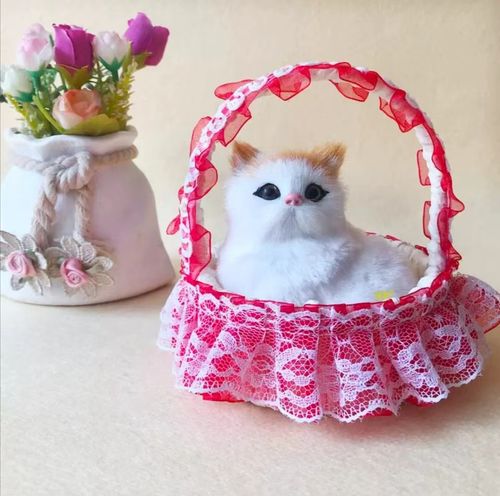 Artificial animal model fake cat lace basket