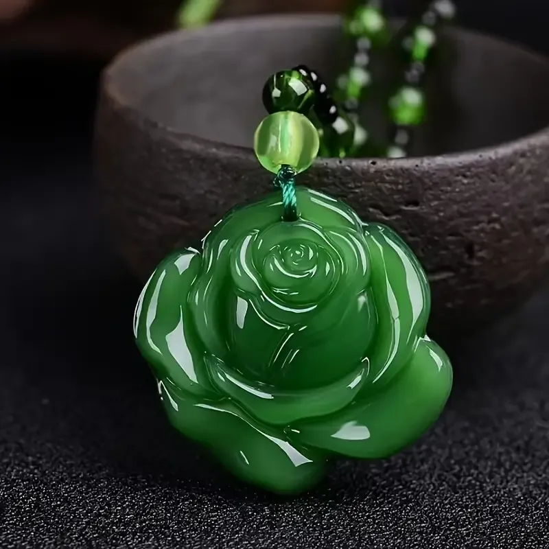 Elegant Vintage Style Jade Rose Pendant Necklace for Women, Imitation Jade Carved Flower Charm, No Plating, Versatile for Daily and Party Occasions, All-Season Accessory