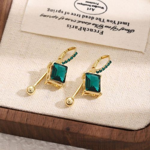 French Vintage Style Emerald Square Diamond Earrings Light Luxury High-End Niche Jewelry Exquisite Fashionable Pendants Charms