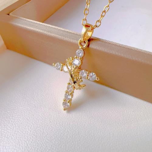 Dropshipping Products 2025 Crown Cross Necklace for Women Necklace Simple Diamond Gold Necklaces Faith Cross Jewelry Lux