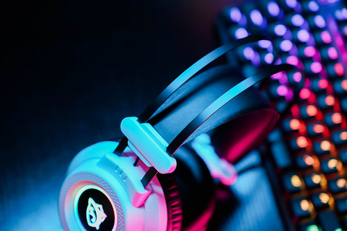 3.5mm Plug Wired Gaming Headphone with Mic for Gaming, Stereo Sound Virtual Wired Headsets