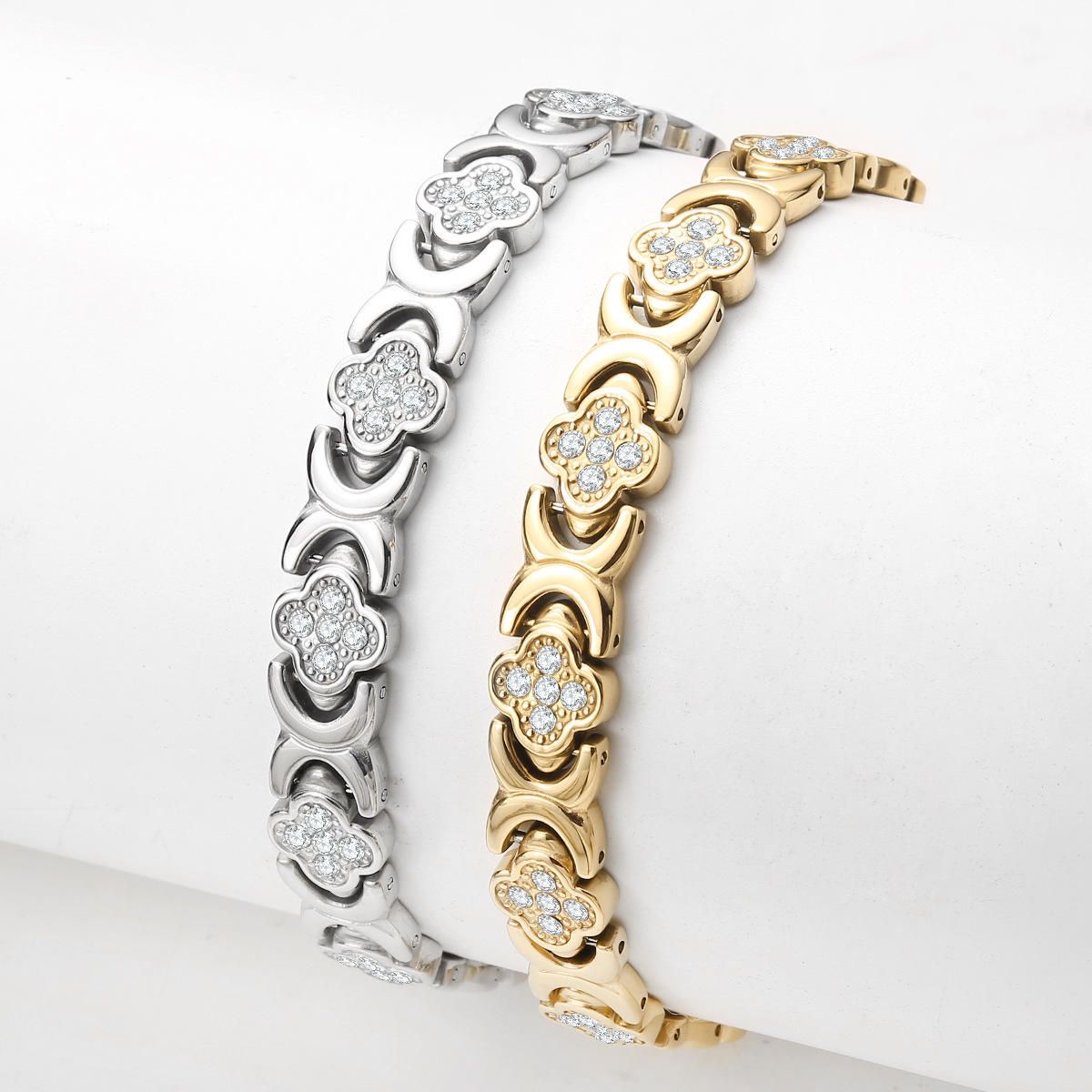 Tiktok Hot Selling Fashionable Clover Stainless Steel Diamond Magnetic Bracelet for Women
