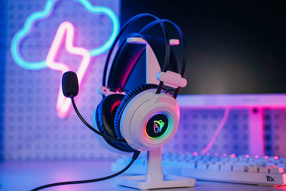 3.5mm Plug Wired Gaming Headphone with Mic for Gaming, Stereo Sound Virtual Wired Headsets