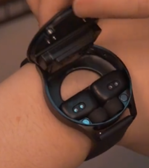 2-in-1 music control smartwatch with earplugs
