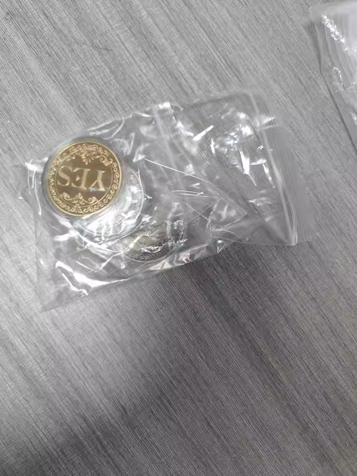 Metal yes or no decision coins