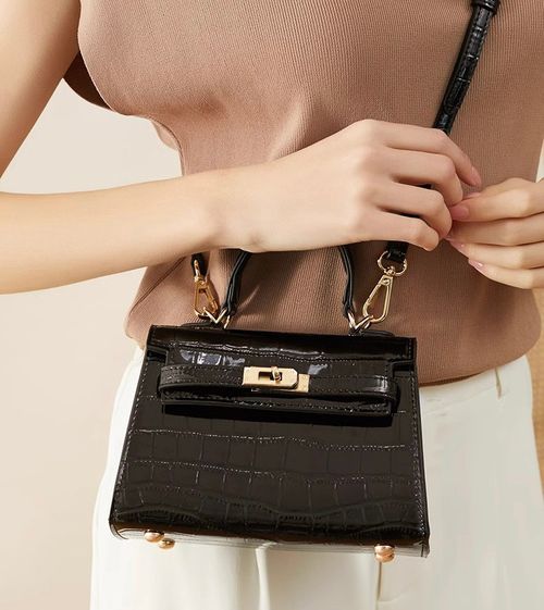 2025 new women's bag shoulder crossbody bag light luxury handbag Kelly bag versatile fashion small bag