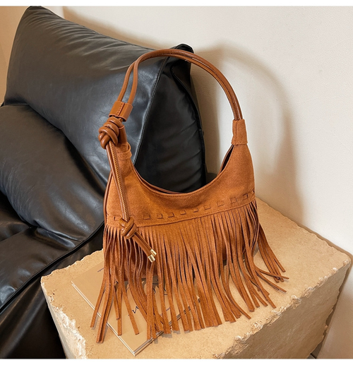 Tassel women's bag 2025 new leather tassel ladies shoulder bag fashionable retro