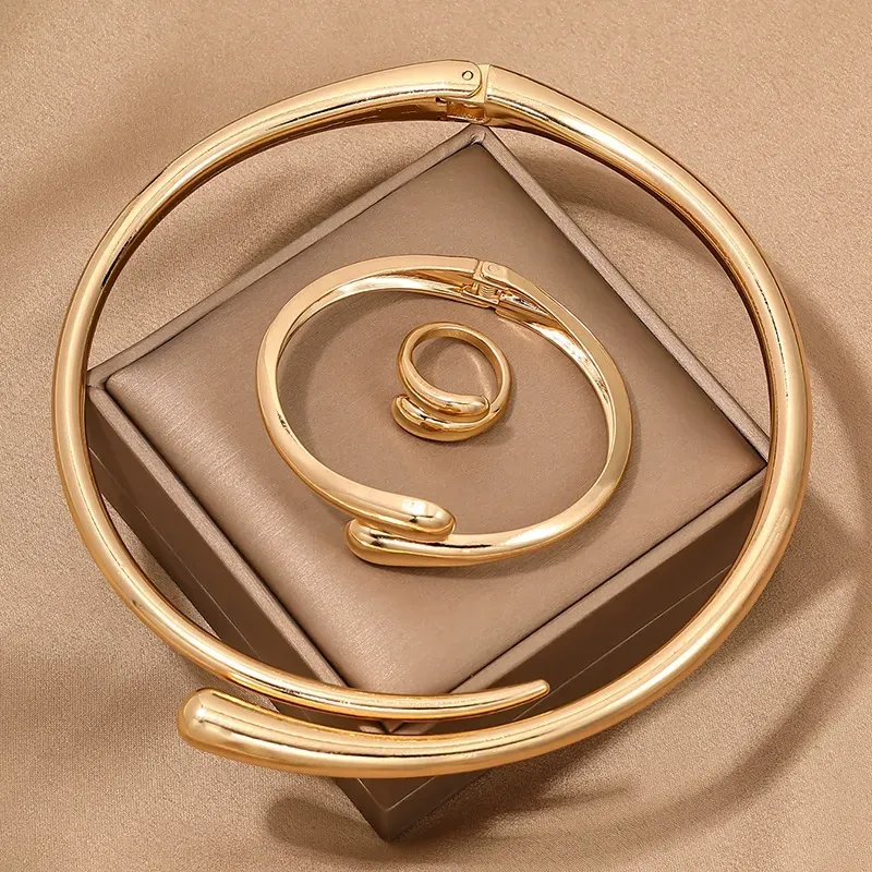 Fashion heavy metal jewelry 3-piece set, elegant necklace, exaggerated irregular bracelet and ring